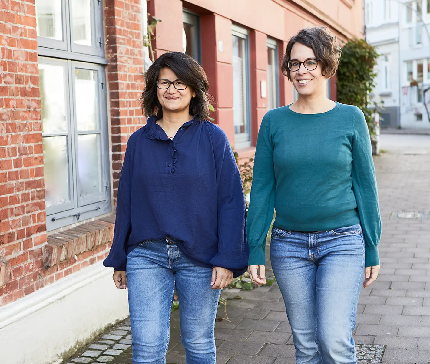 Gruppenbild von Meike Schüler und Maike Manurung