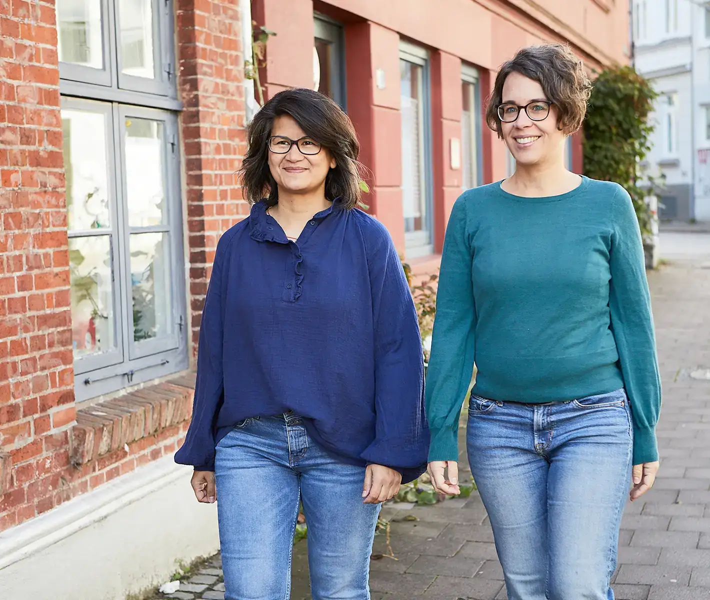 Gruppenbild von Meike Schüler und Maike Manurung